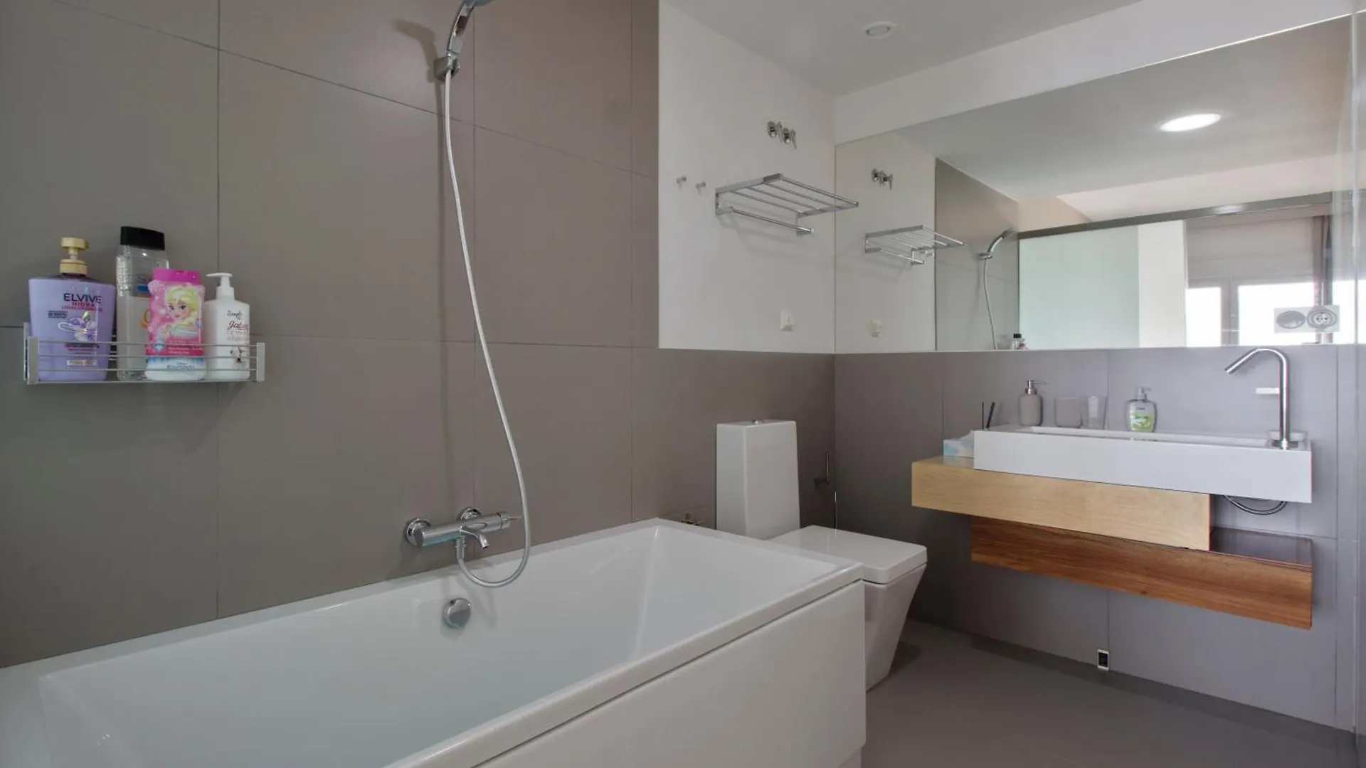 Happy Travel South Beach 1-1B Benalmadena Apartment